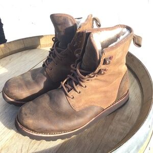 UGG Brown Leather Shearling Lined Lace Up Boots Winter